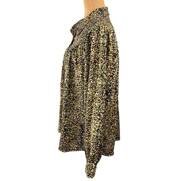 New Jodifl Button Front Blouse Top Size XL Hunter Green Animal Print - Picture 2 of 8